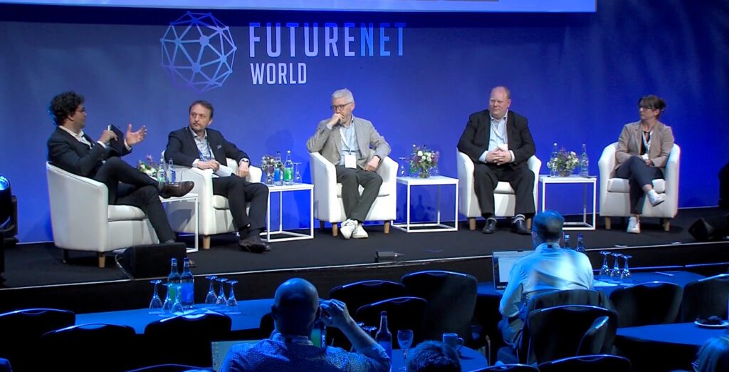 Hands up if private 5G needs AI (it doesn’t, but it really does) 6 FutureNet World 1