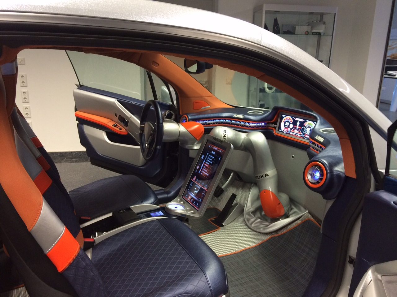 EMEA: Please meet Budii, the autonomous car 12 Arm second